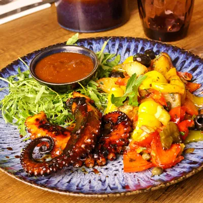 Plat Poulpes de Venise Altamaro restaurant méditerranéen Paris