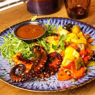 Plat Poulpes de Venise Altamaro restaurant méditerranéen Paris