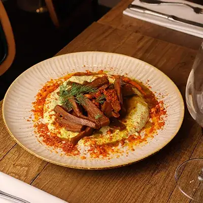Carotte d'Alger, un plat végétarien au restaurant Altamaro à Paris 17.